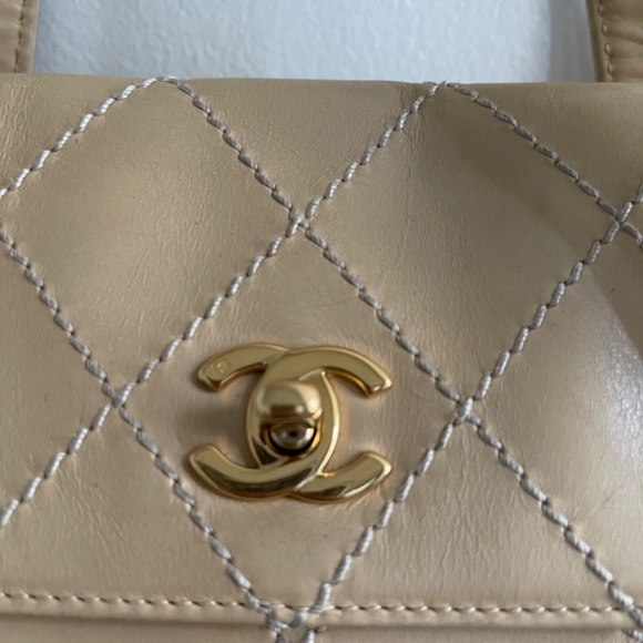 Chanel Wild Stitch beige flap bag - Picture 3 of 10